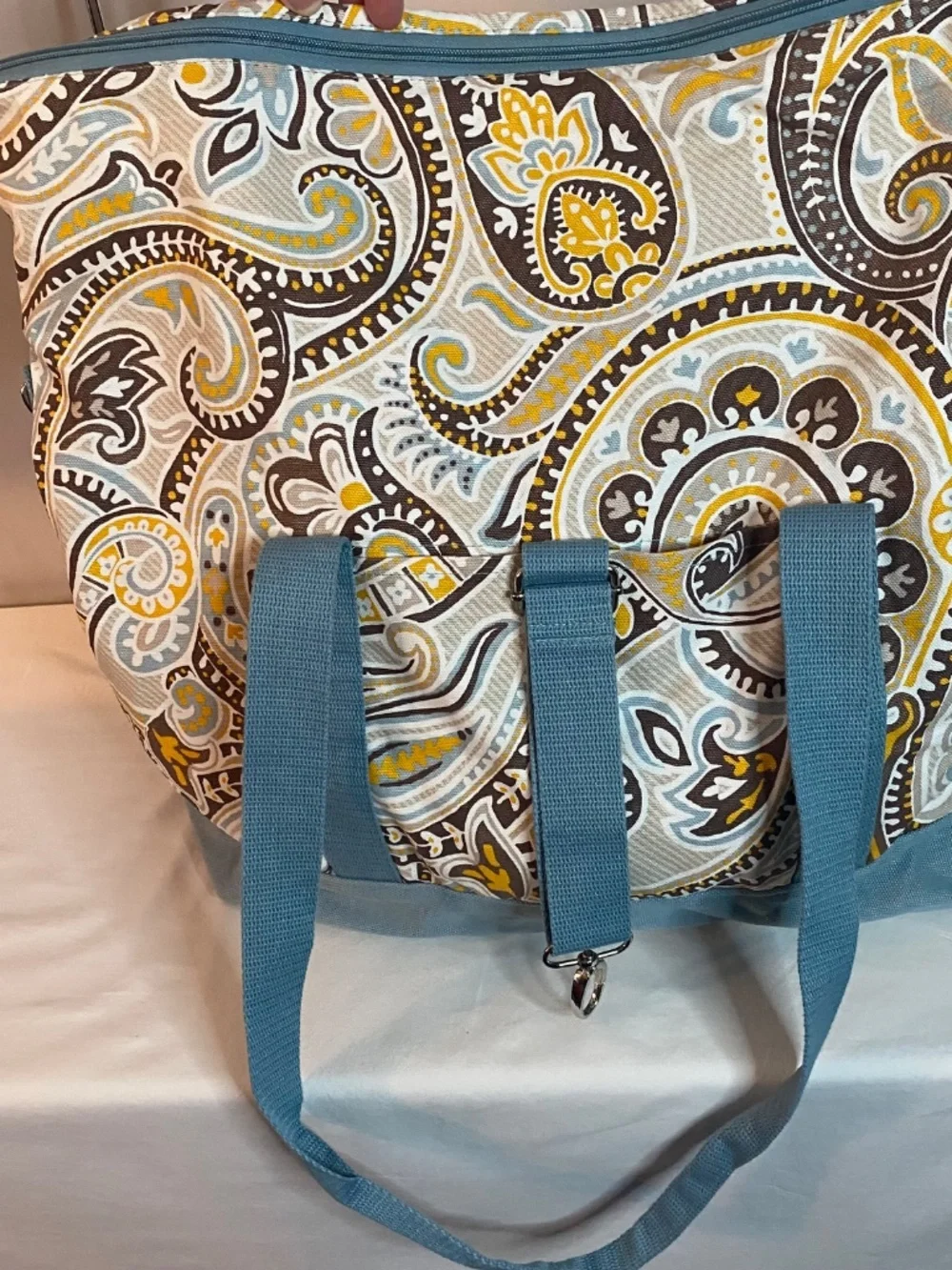 Thirty One Weekender and Cosmetic Travel Bags, New - Picture 5 of 10